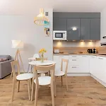 Podczele Seashore & Jacuzzi With Parking By Renters