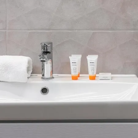 Podczele Seashore & Jacuzzi With Parking By Renters Aparthotel