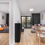 Podczele Seashore & Jacuzzi With Parking By Renters Апарт-готель 3*