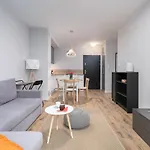 Podczele Seashore & Jacuzzi With Parking By Renters Апарт-готель Колобжег