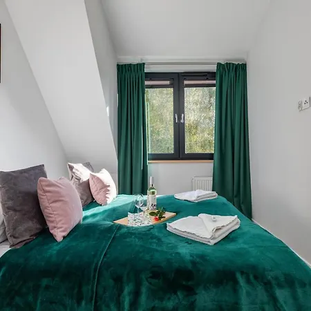 Podczele Seashore & Jacuzzi With Parking By Renters Hotel apartamentowy