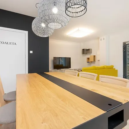 Podczele Seashore & Jacuzzi With Parking By Renters