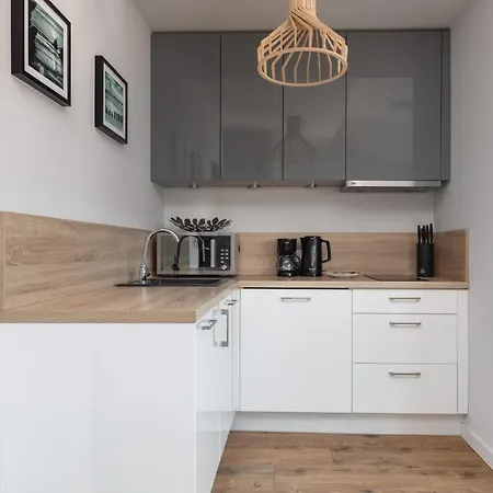 Podczele Seashore & Jacuzzi With Parking By Renters Kolberg