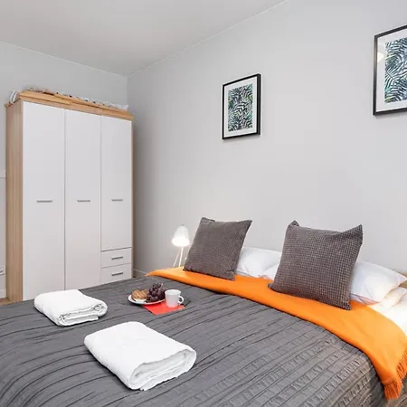 Podczele Seashore & Jacuzzi With Parking By Renters Aparthotel 3*