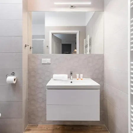 Podczele Seashore & Jacuzzi With Parking By Renters