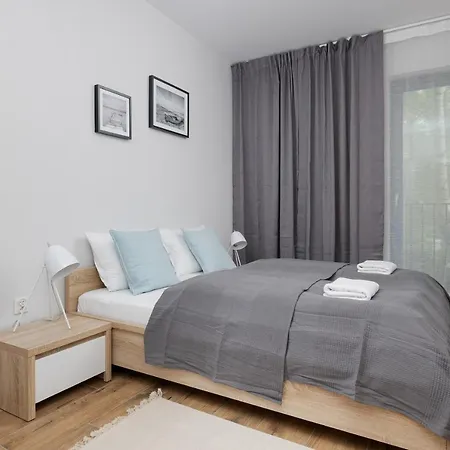 Podczele Seashore & Jacuzzi With Parking By Renters