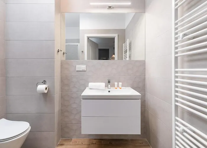 Podczele Seashore & Jacuzzi With Parking By Renters